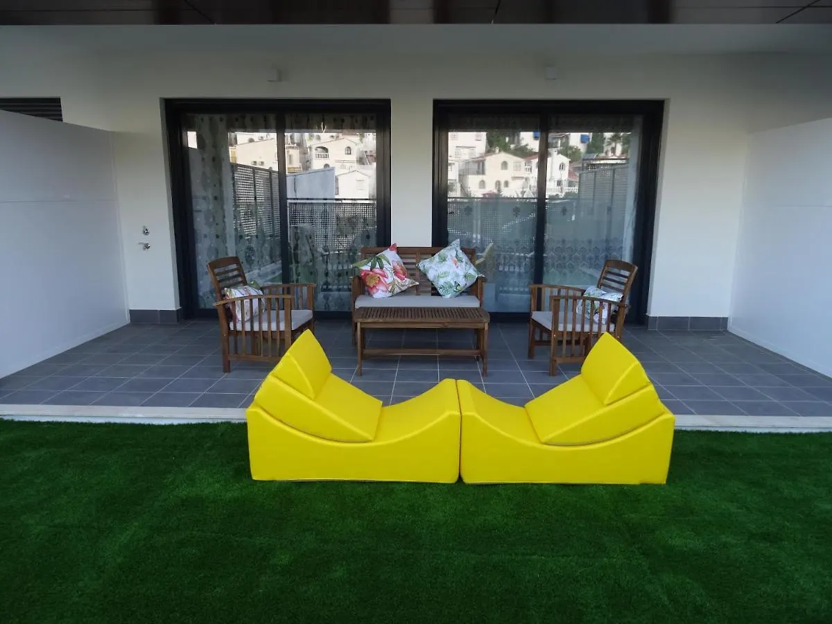 Boutique Apartment Near The Beach, 1 Gbps Wi-Fi マラガ 0*,  スペイン